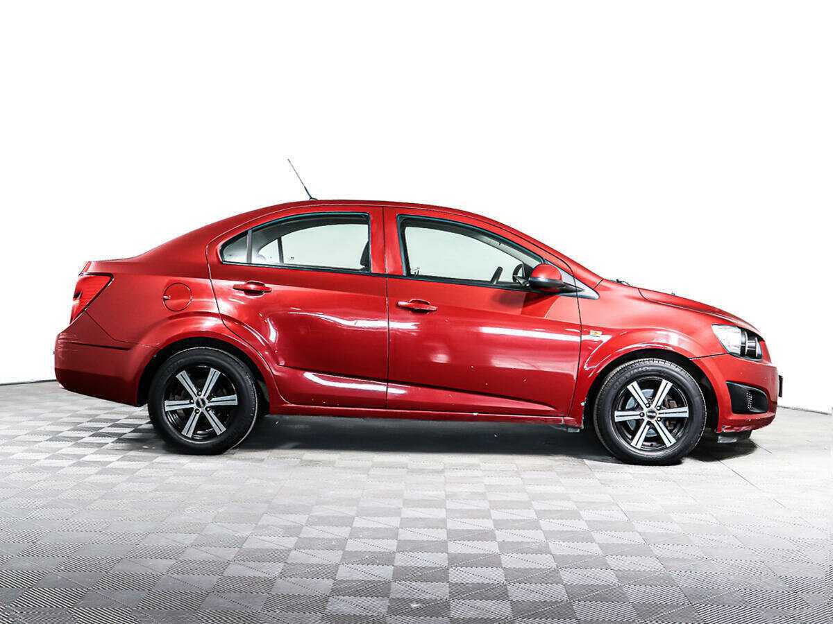 Купить Chevrolet Aveo с пробегом. Фото: #2