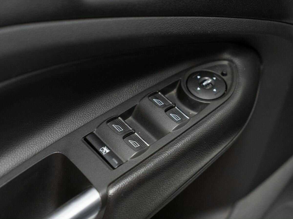 Купить Ford Kuga с пробегом. Фото: #12