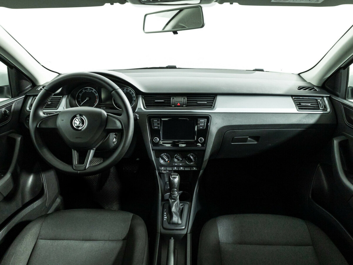 Купить Skoda Rapid с пробегом. Фото: #12