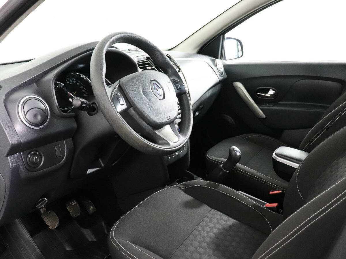Купить Renault Logan с пробегом. Фото: #7