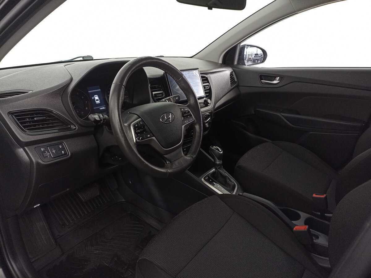 Купить Hyundai Solaris с пробегом. Фото: #14