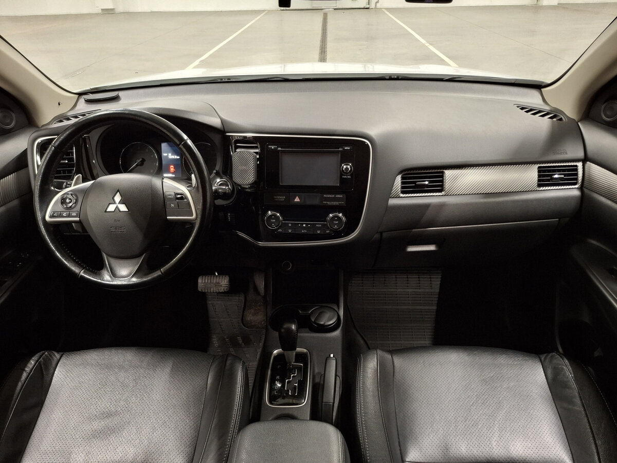 Купить Mitsubishi Outlander с пробегом. Фото: #13