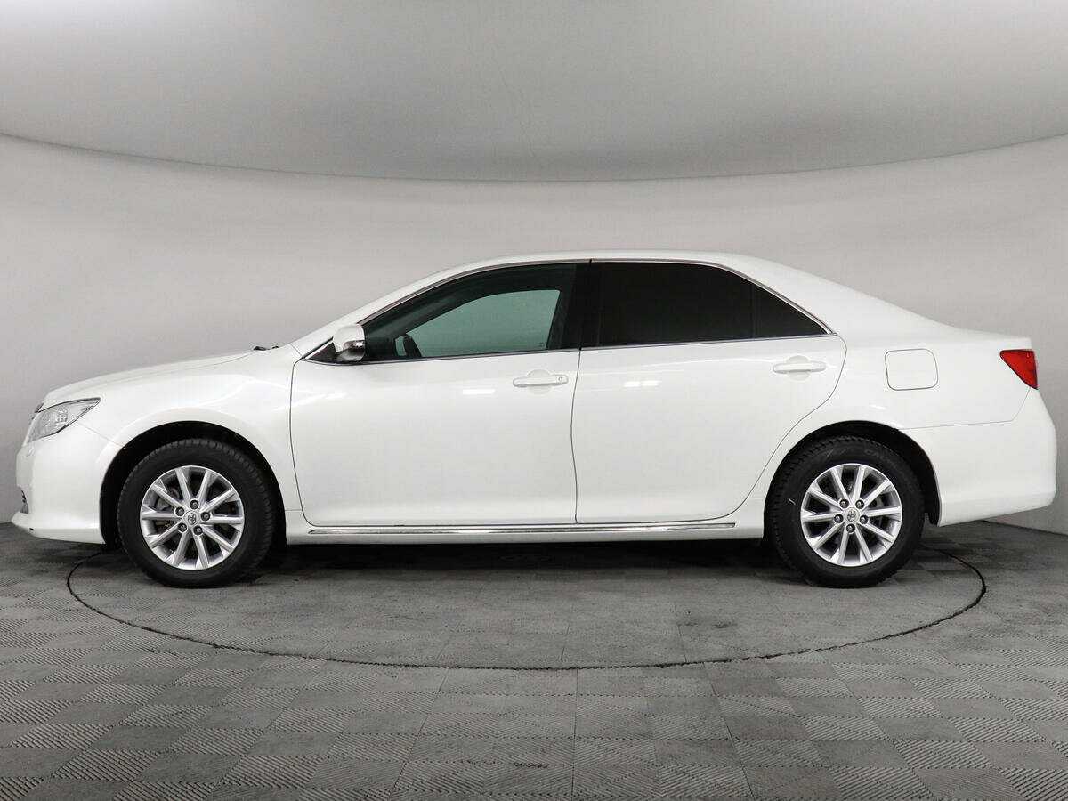 Купить Toyota Camry с пробегом. Фото: #7