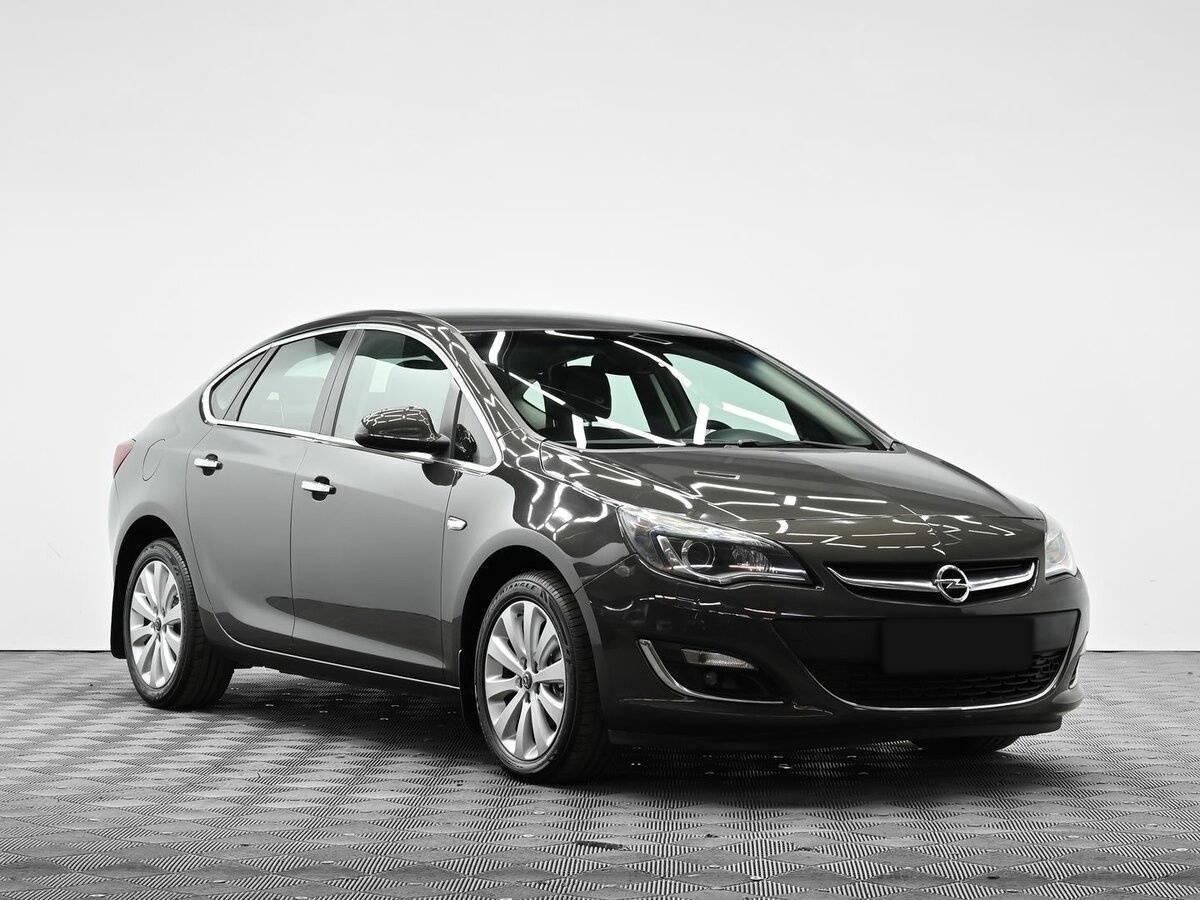 Купить Opel Astra с пробегом. Фото: #1