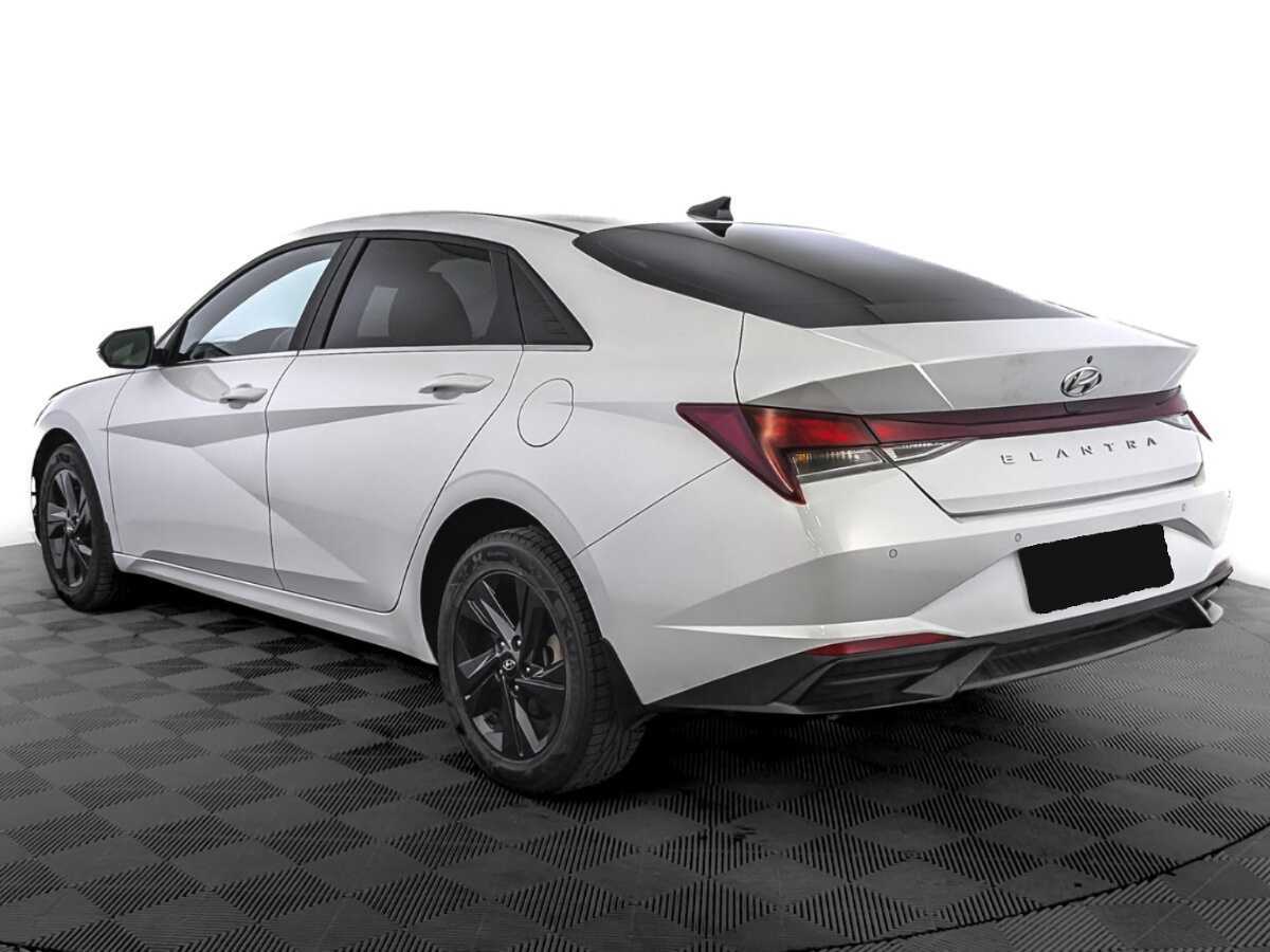 Купить Hyundai Elantra с пробегом. Фото: #6