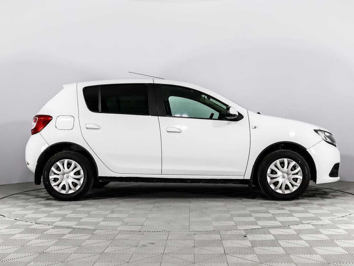 Купить Renault Sandero с пробегом. Фото: #3
