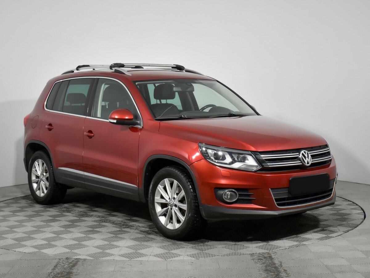Купить Volkswagen Tiguan с пробегом. Фото: #2