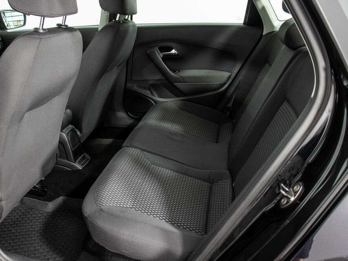 Купить Volkswagen Polo с пробегом. Фото: #10