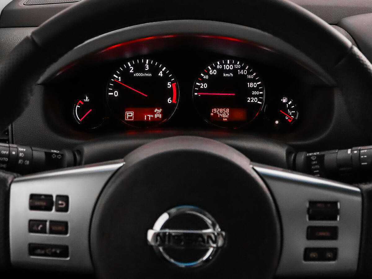 Купить Nissan Pathfinder с пробегом. Фото: #21