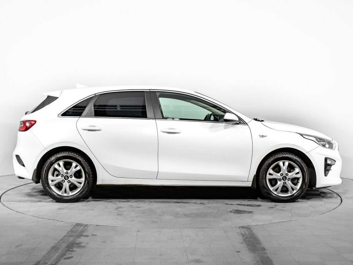 Купить Kia Ceed с пробегом. Фото: #3