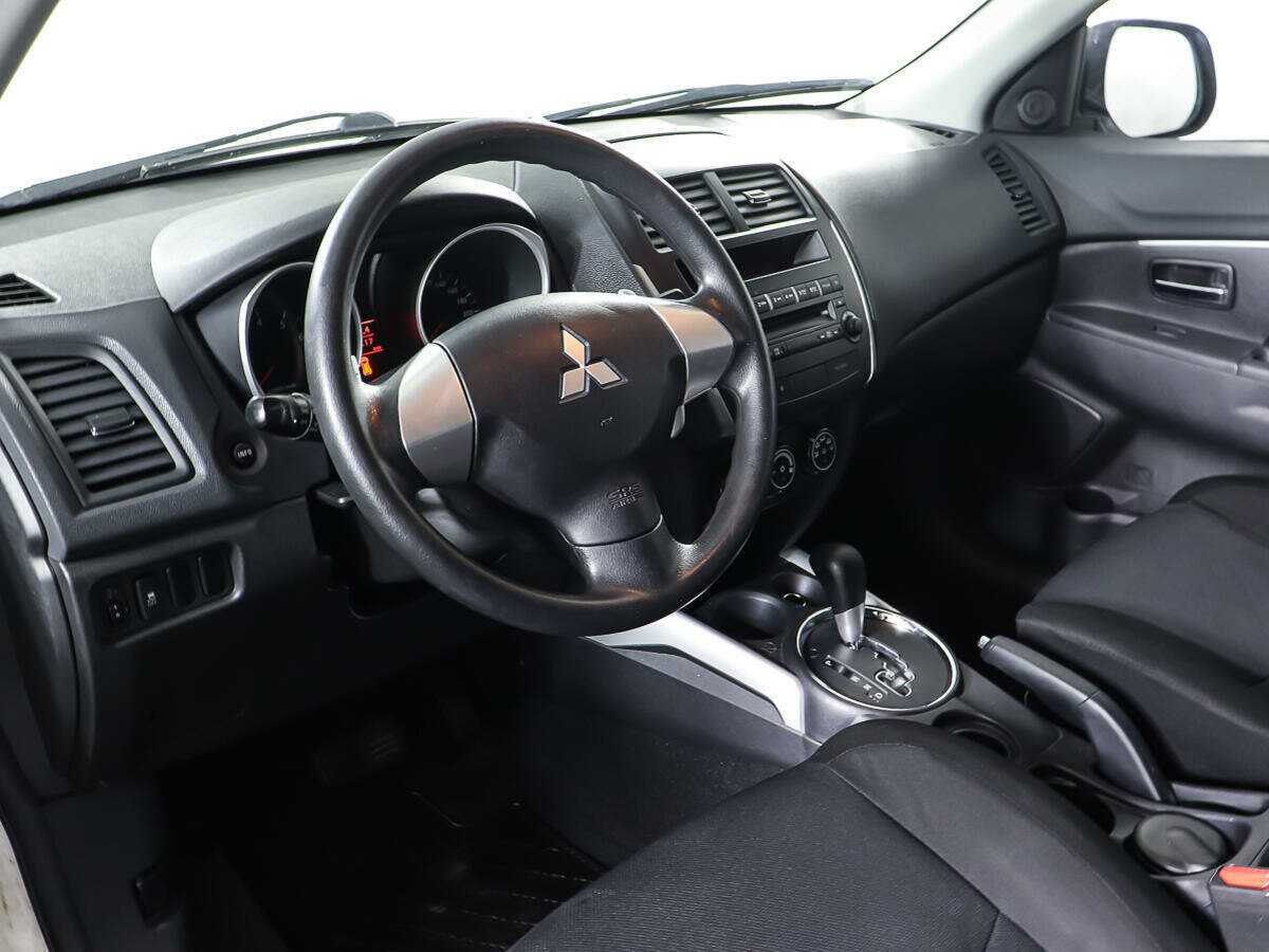 Купить Mitsubishi ASX с пробегом. Фото: #12