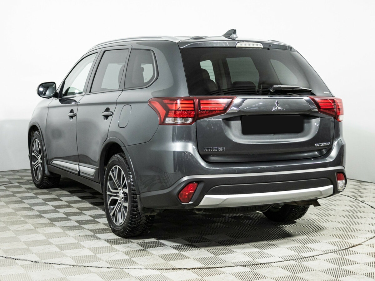 Купить Mitsubishi Outlander с пробегом. Фото: #6