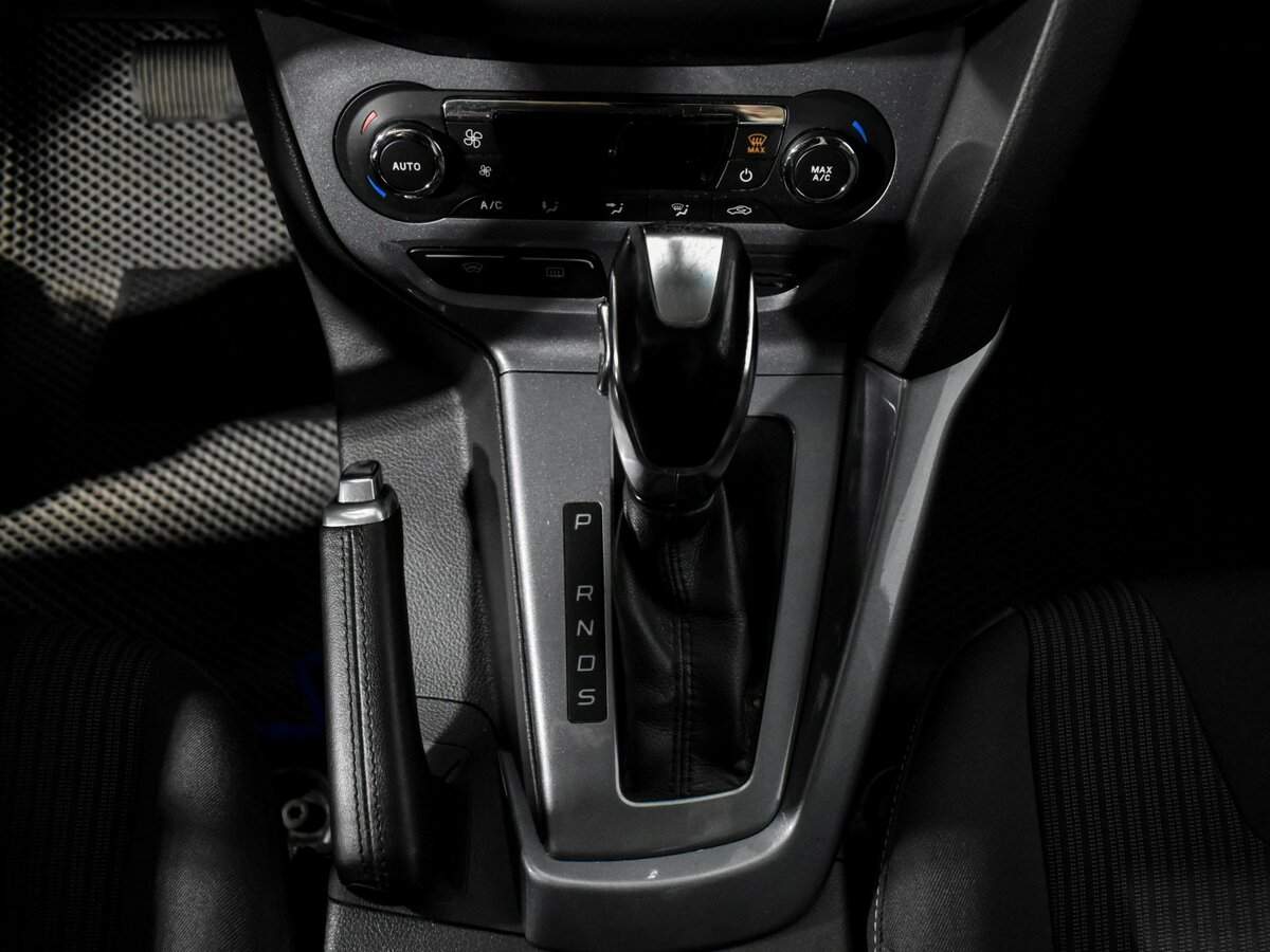 Купить Ford Focus с пробегом. Фото: #9