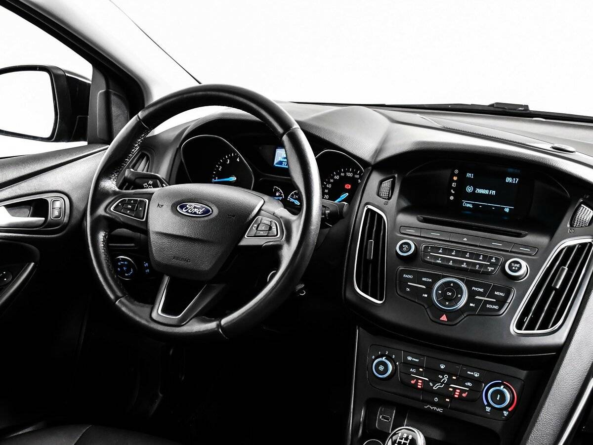 Купить Ford Focus с пробегом. Фото: #14