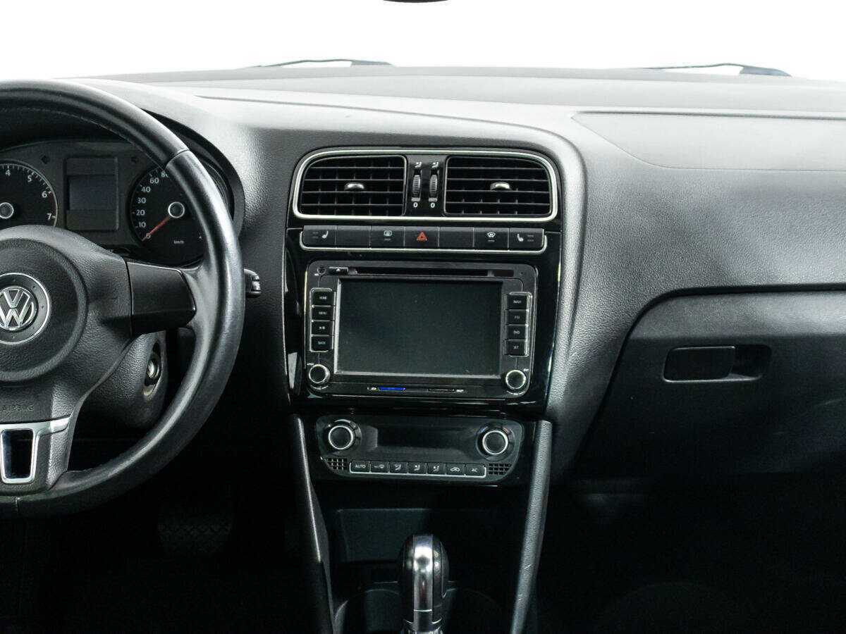 Купить Volkswagen Polo с пробегом. Фото: #13