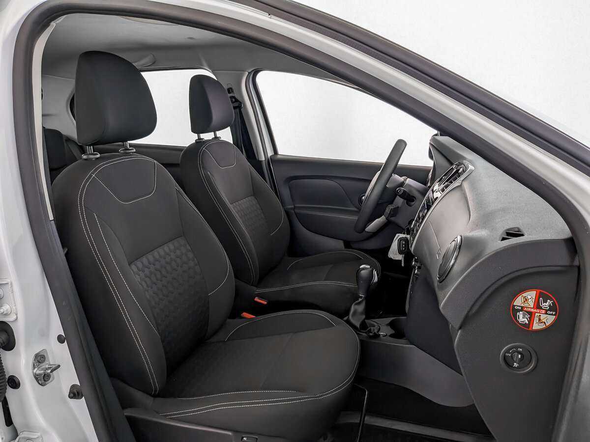 Купить Renault Logan с пробегом. Фото: #18