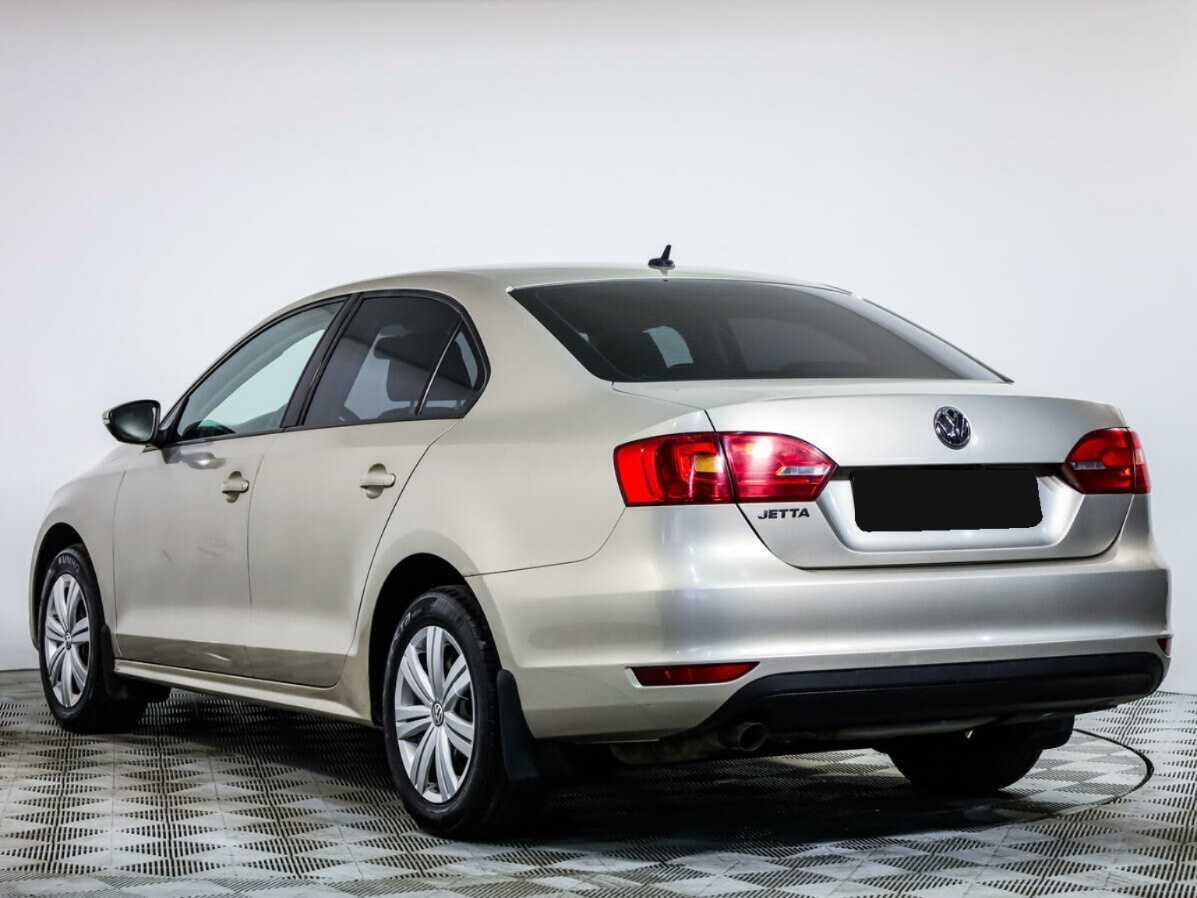 Купить Volkswagen Jetta с пробегом. Фото: #5