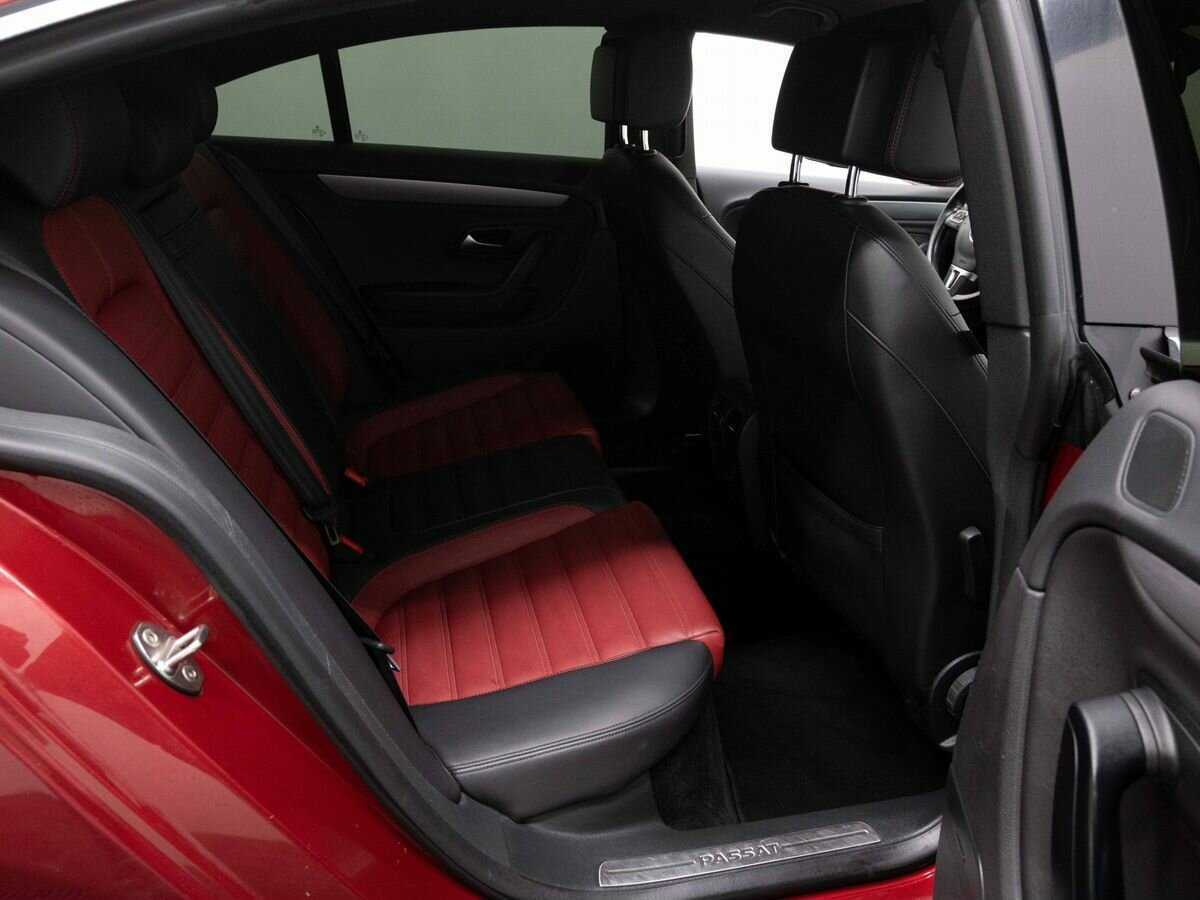 Купить Volkswagen Passat CC с пробегом. Фото: #10