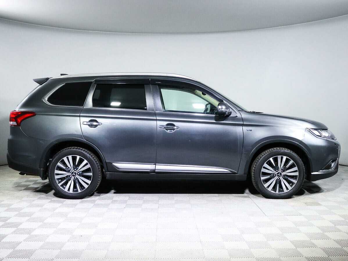Купить Mitsubishi Outlander с пробегом. Фото: #3