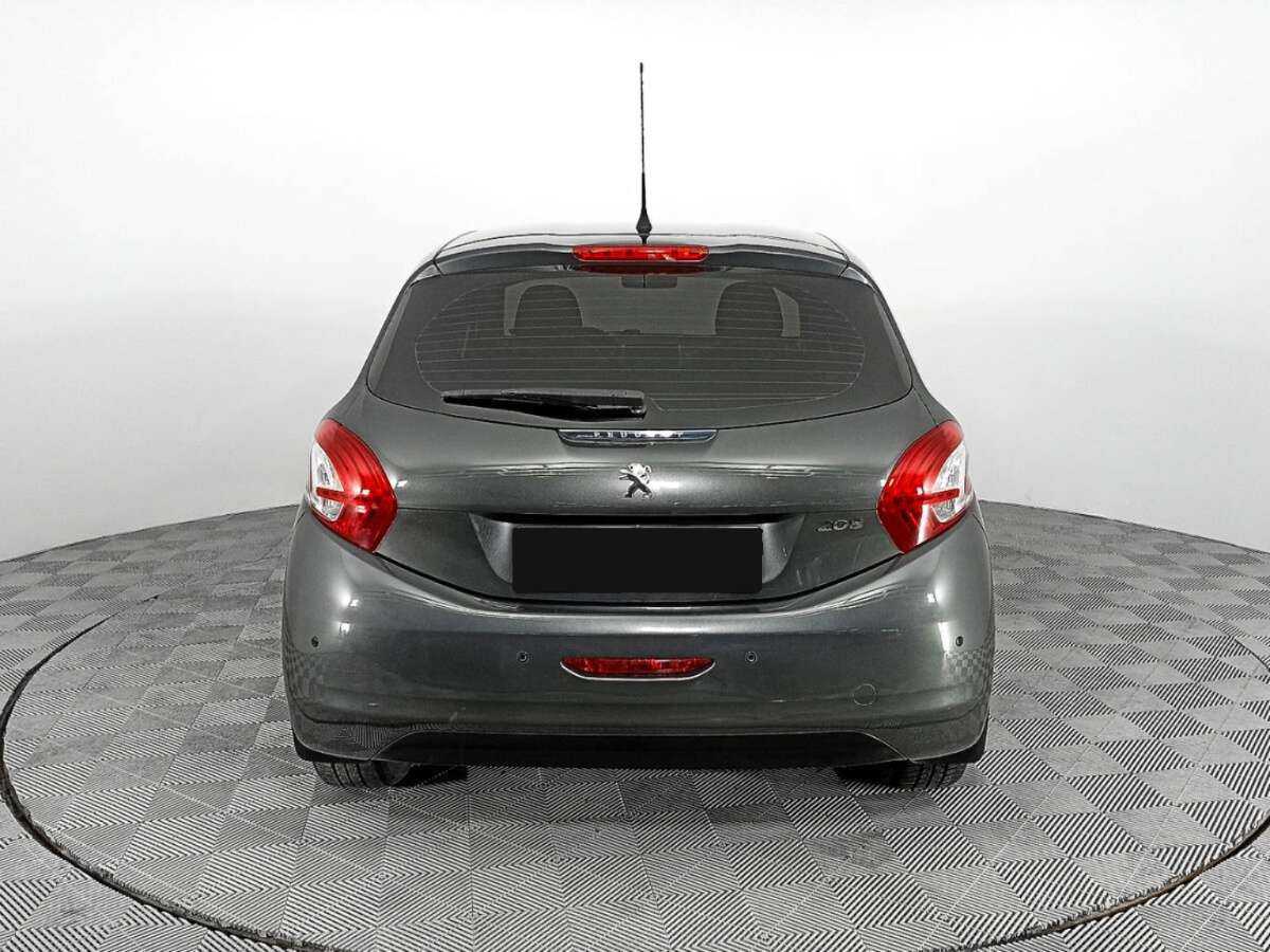 Купить Peugeot 208 с пробегом. Фото: #5