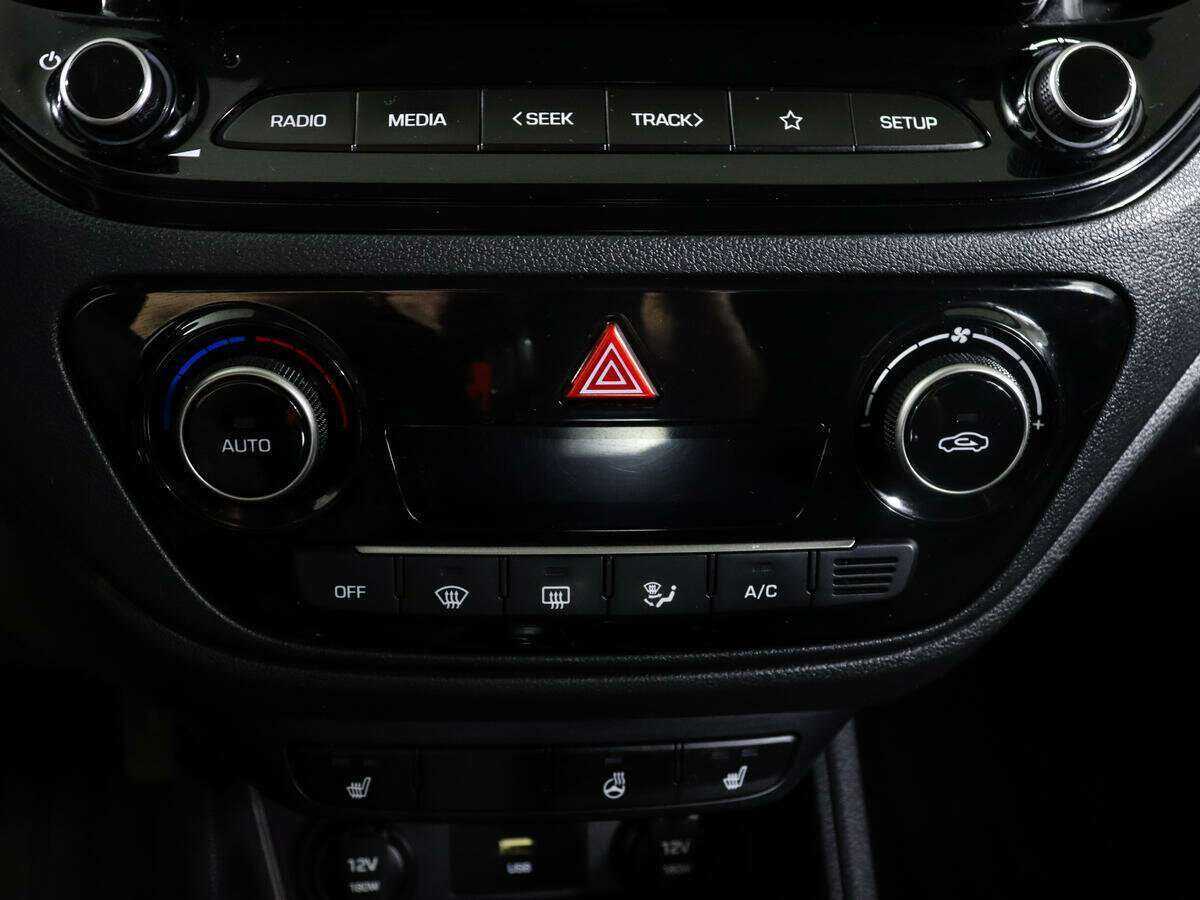 Купить Hyundai Solaris с пробегом. Фото: #13