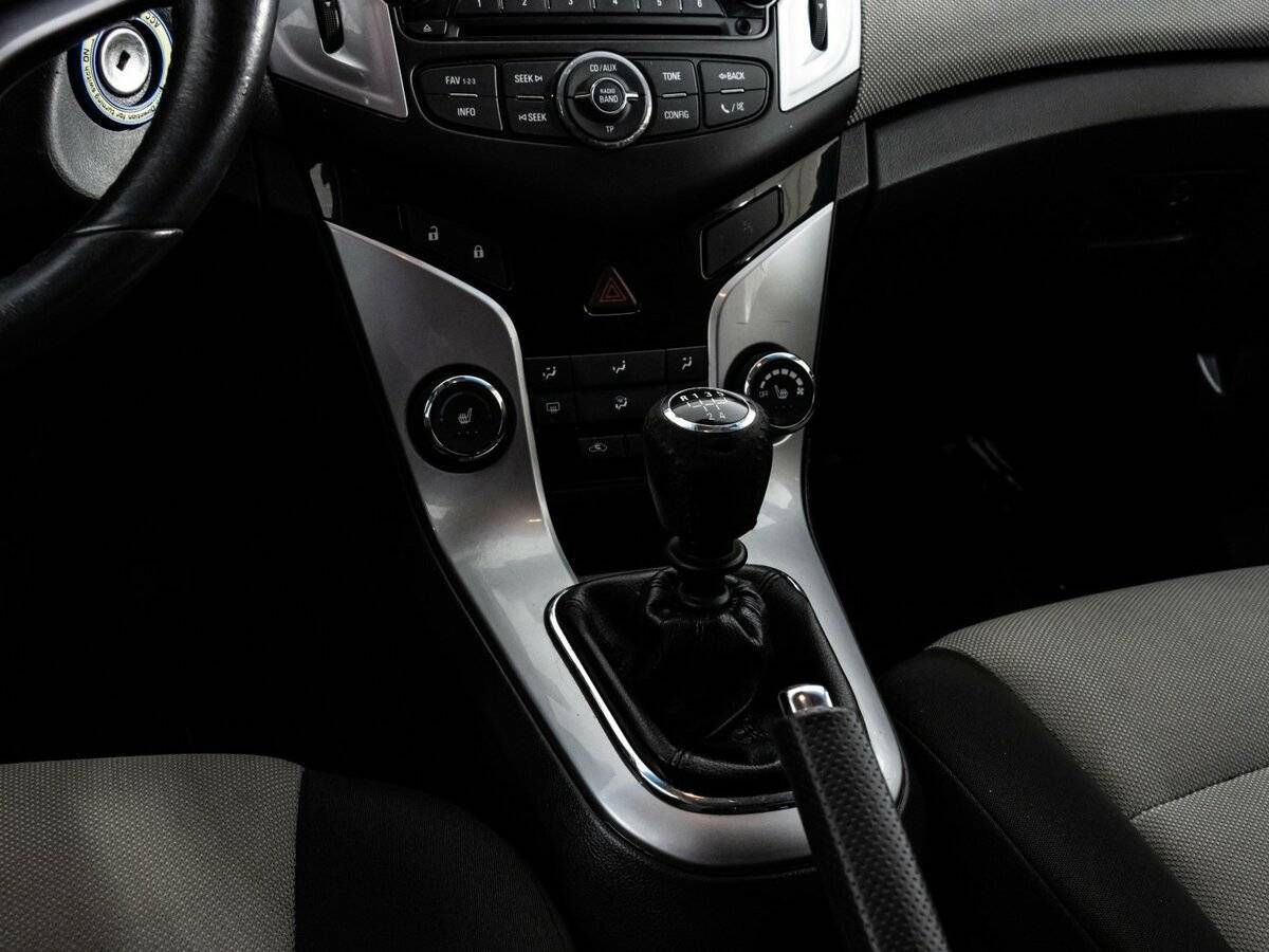 Купить Chevrolet Cruze с пробегом. Фото: #9
