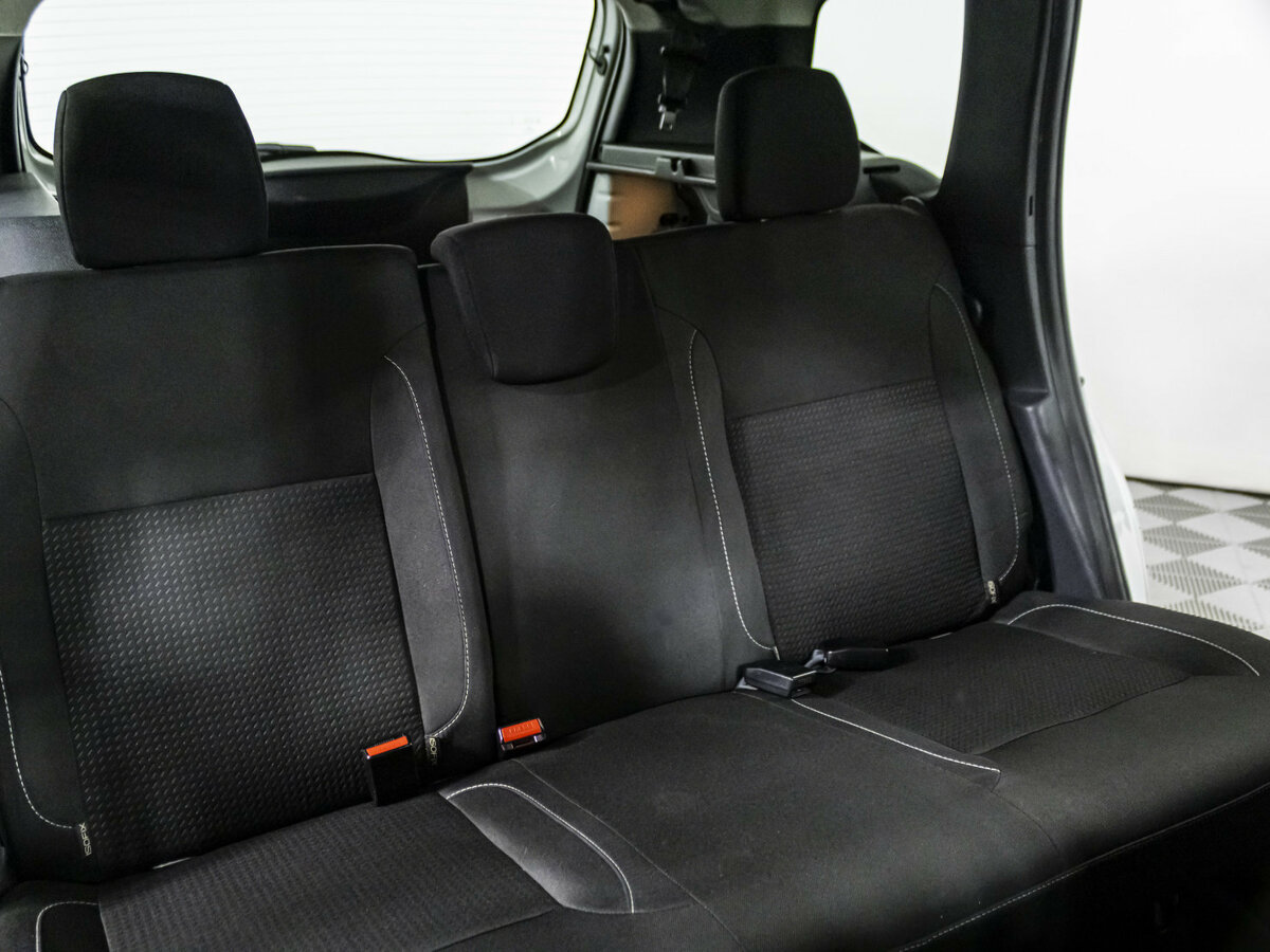 Купить Renault Duster с пробегом. Фото: #9