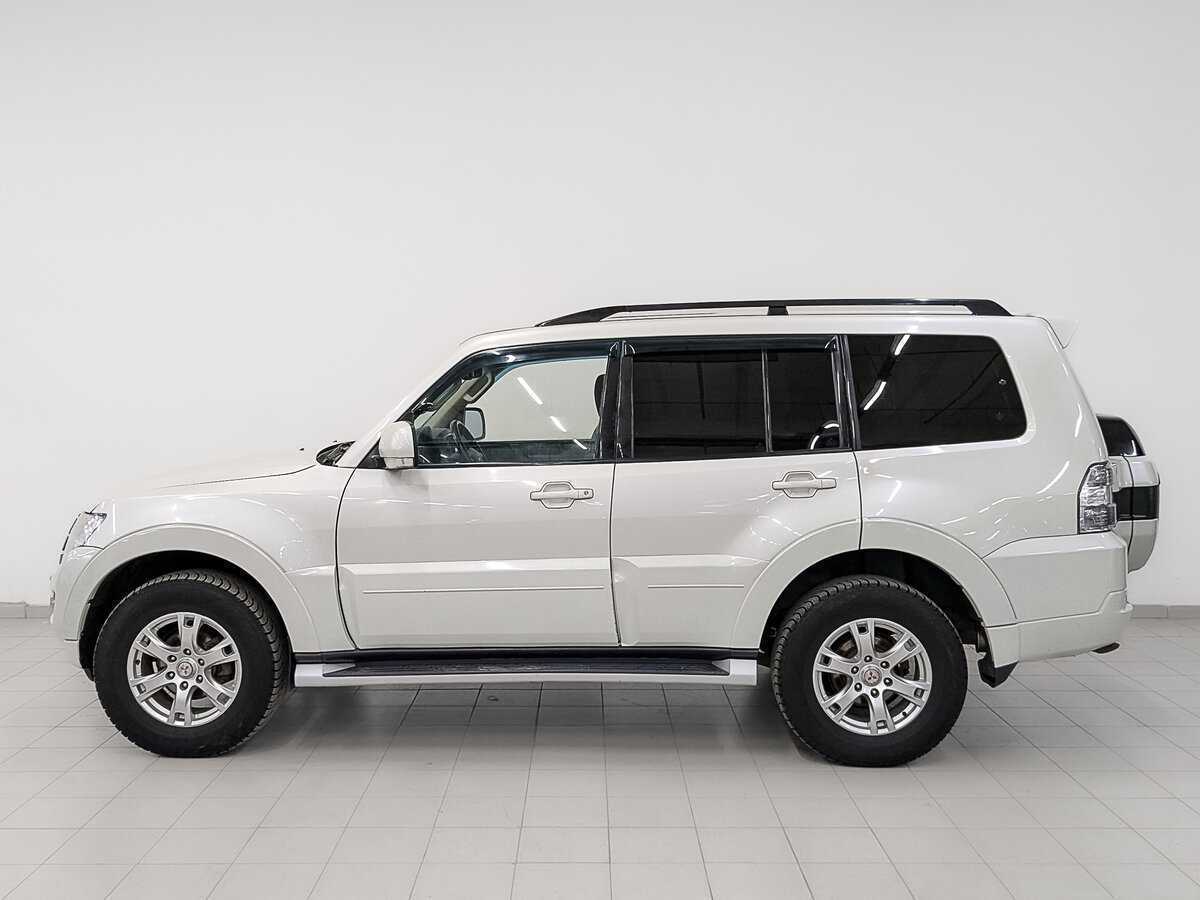 Купить Mitsubishi Pajero с пробегом. Фото: #7