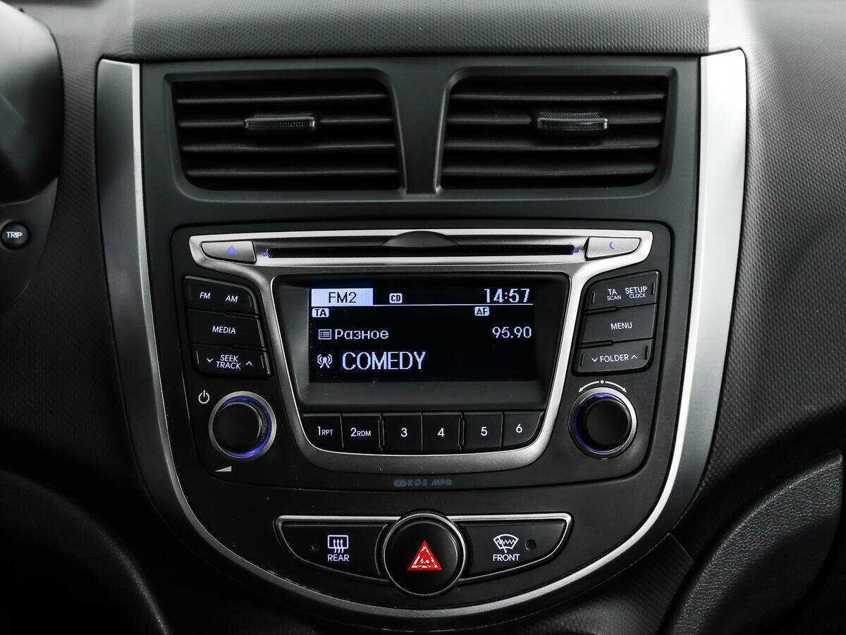 Купить Hyundai Solaris с пробегом. Фото: #12