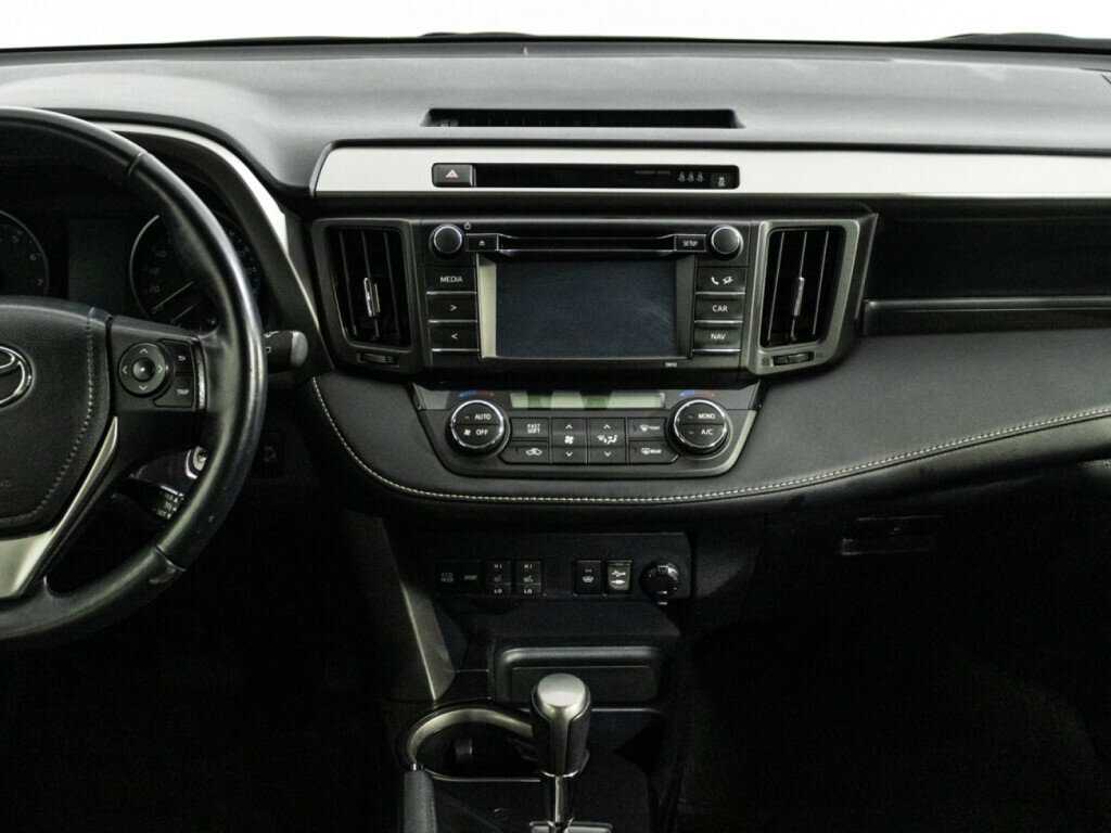 Купить Toyota RAV4 с пробегом. Фото: #13