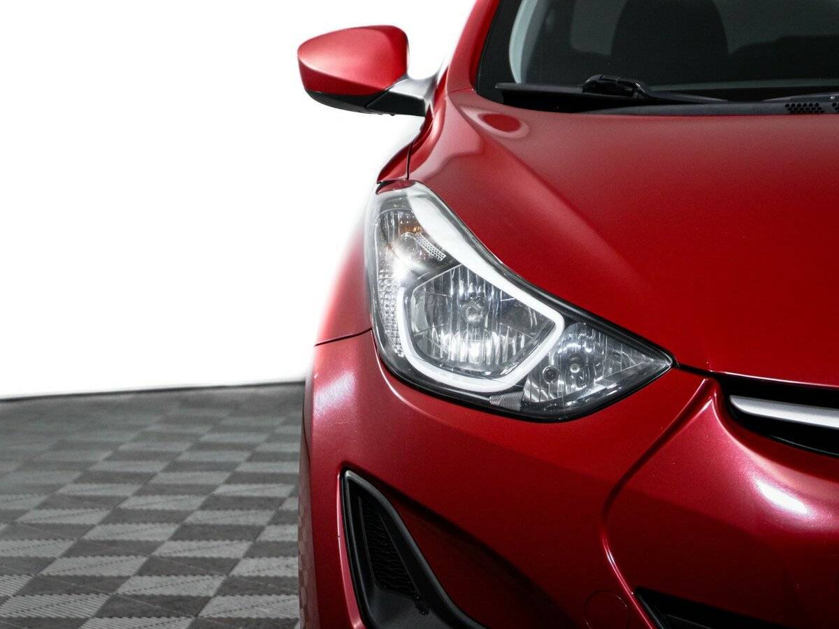 Купить Hyundai Elantra с пробегом. Фото: #16