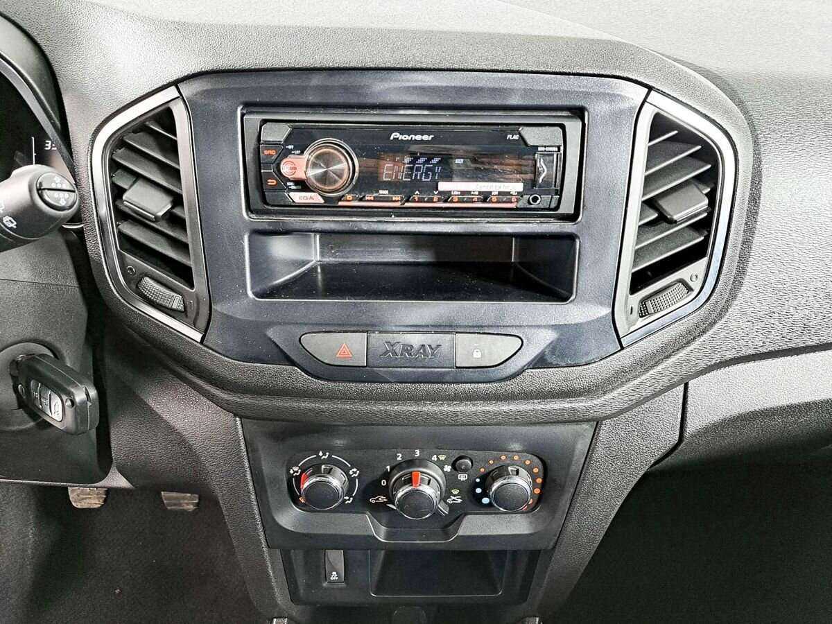 Купить Lada (ВАЗ) XRAY с пробегом. Фото: #12