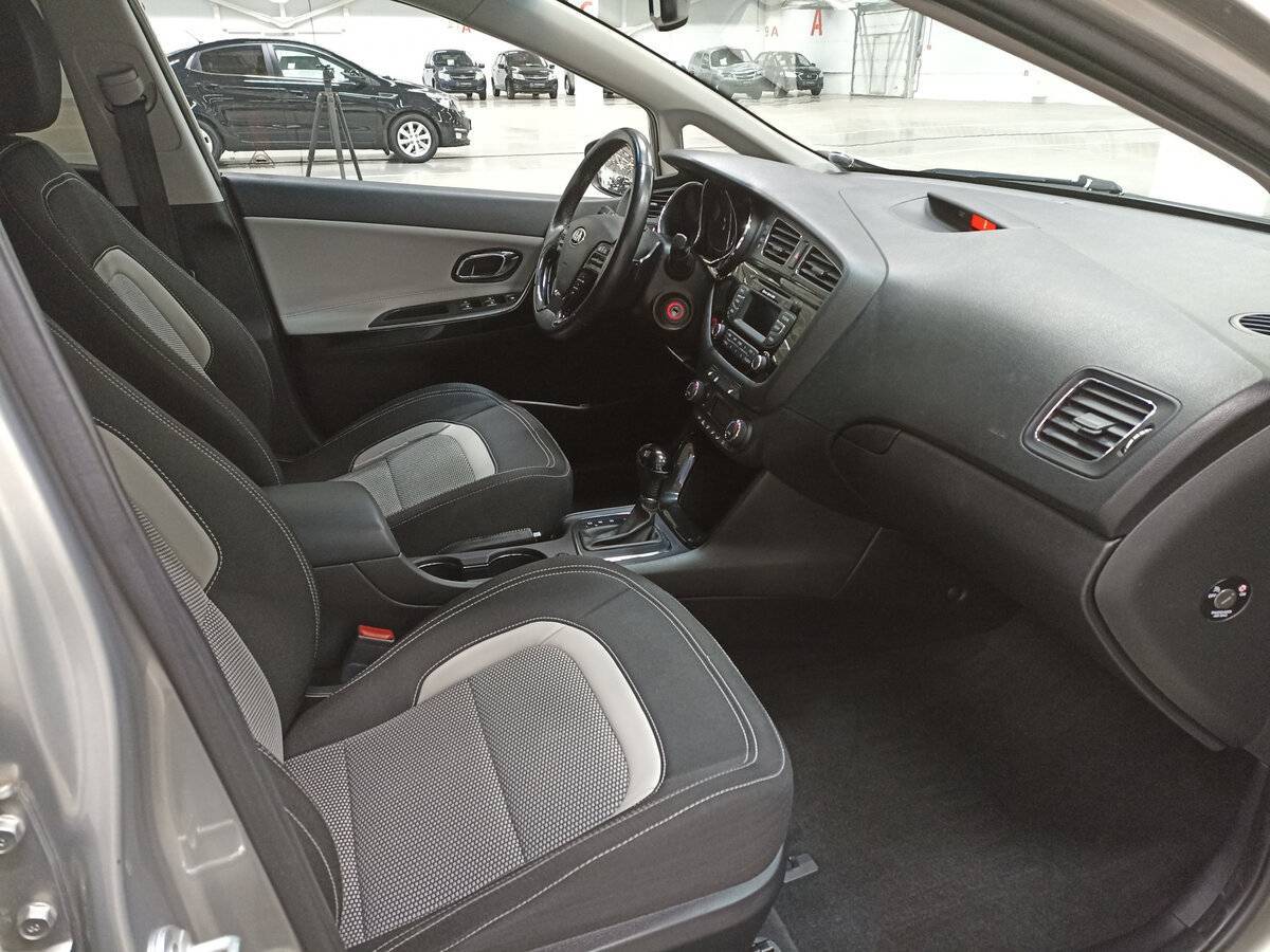 Купить Kia Ceed с пробегом. Фото: #10