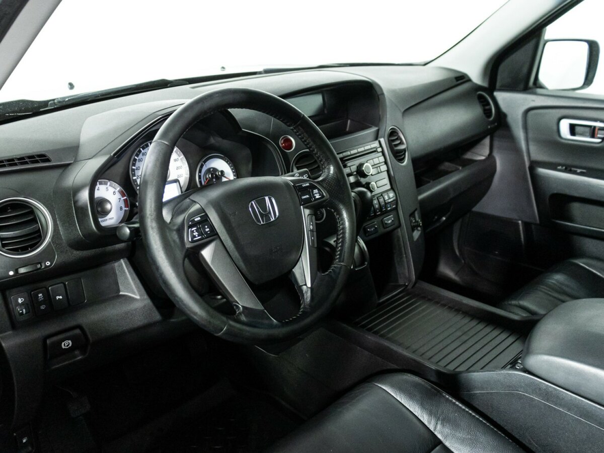 Купить Honda Pilot с пробегом. Фото: #8