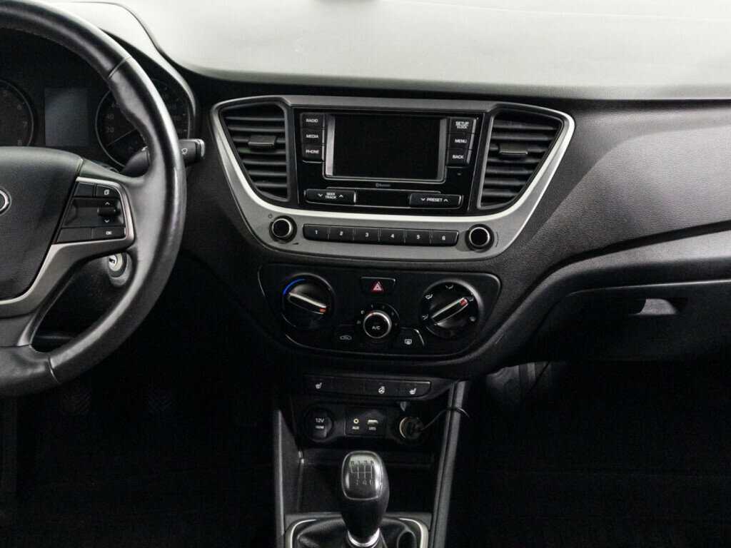 Купить Hyundai Solaris с пробегом. Фото: #13