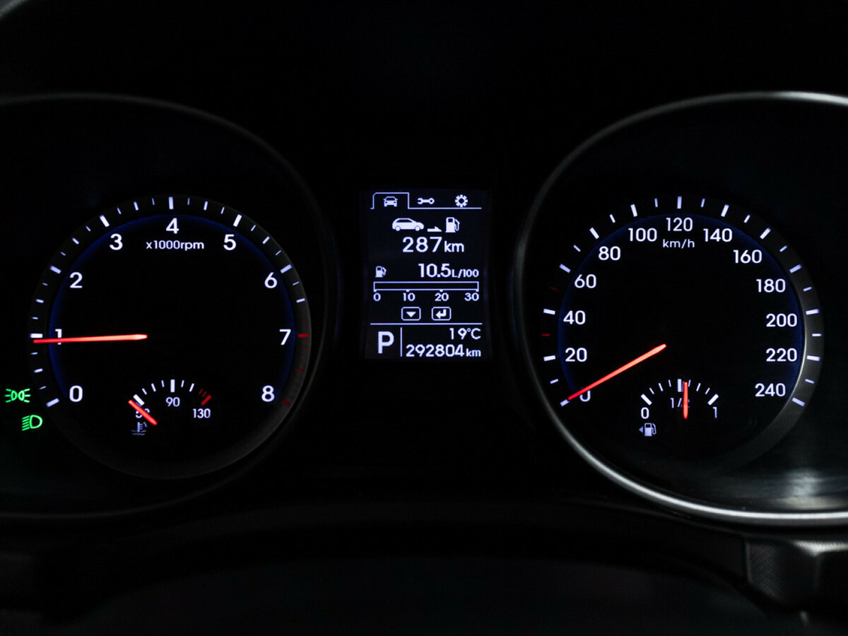 Купить Hyundai Santa Fe с пробегом. Фото: #9