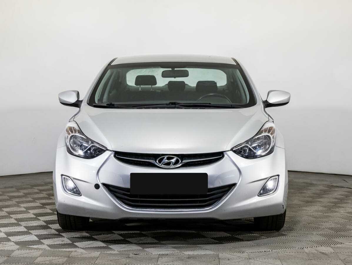 Купить Hyundai Elantra с пробегом. Фото: #1