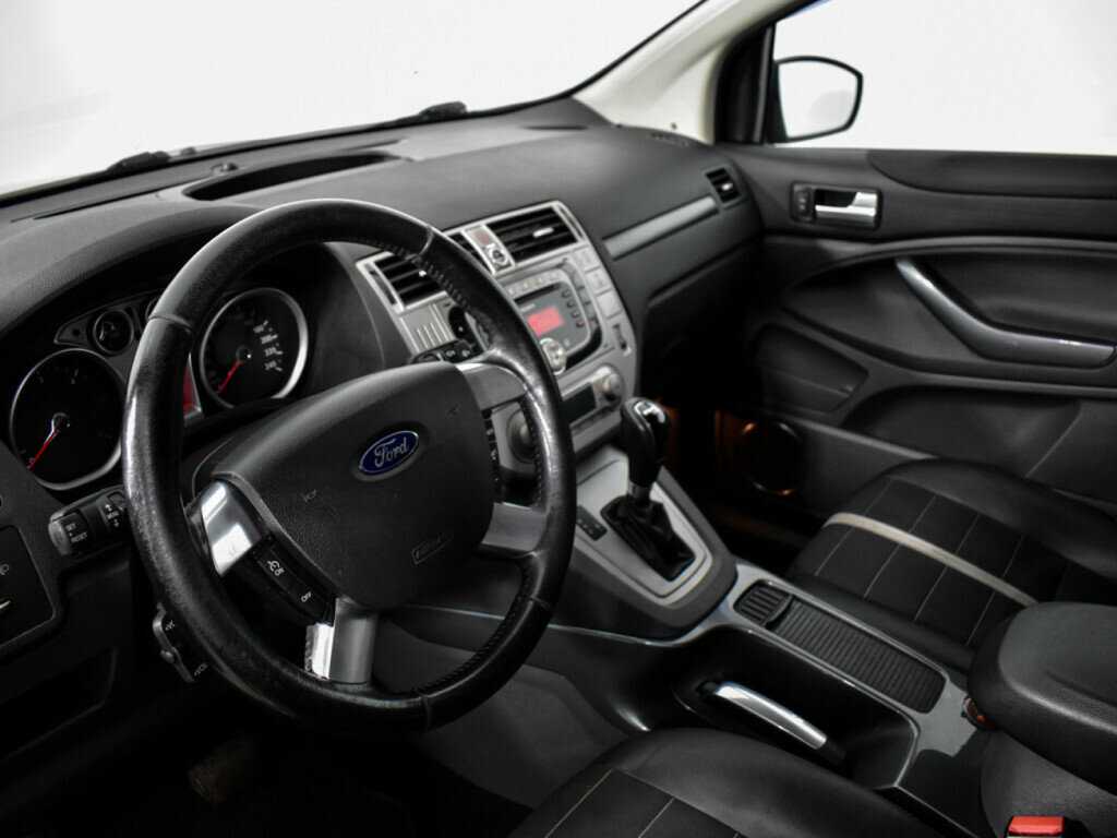 Купить Ford Kuga с пробегом. Фото: #6