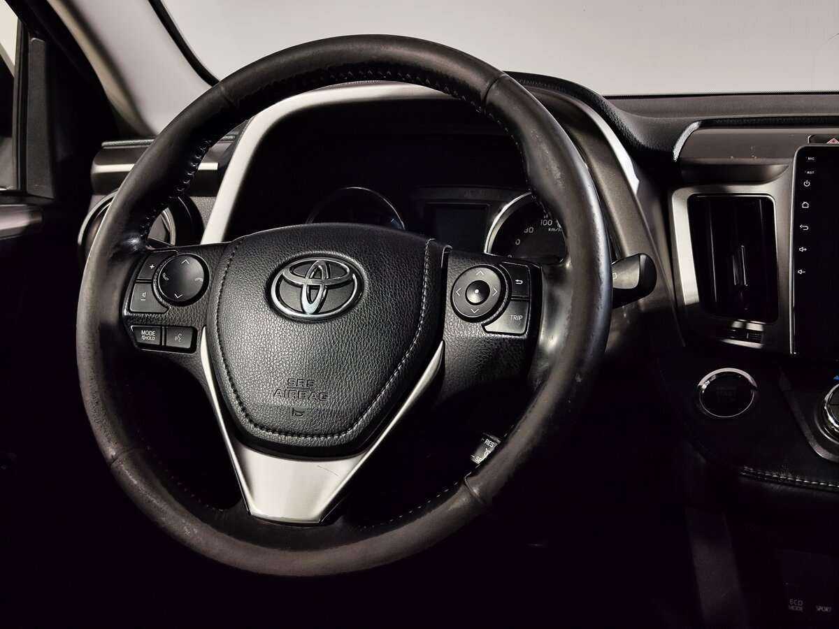 Купить Toyota RAV4 с пробегом. Фото: #14
