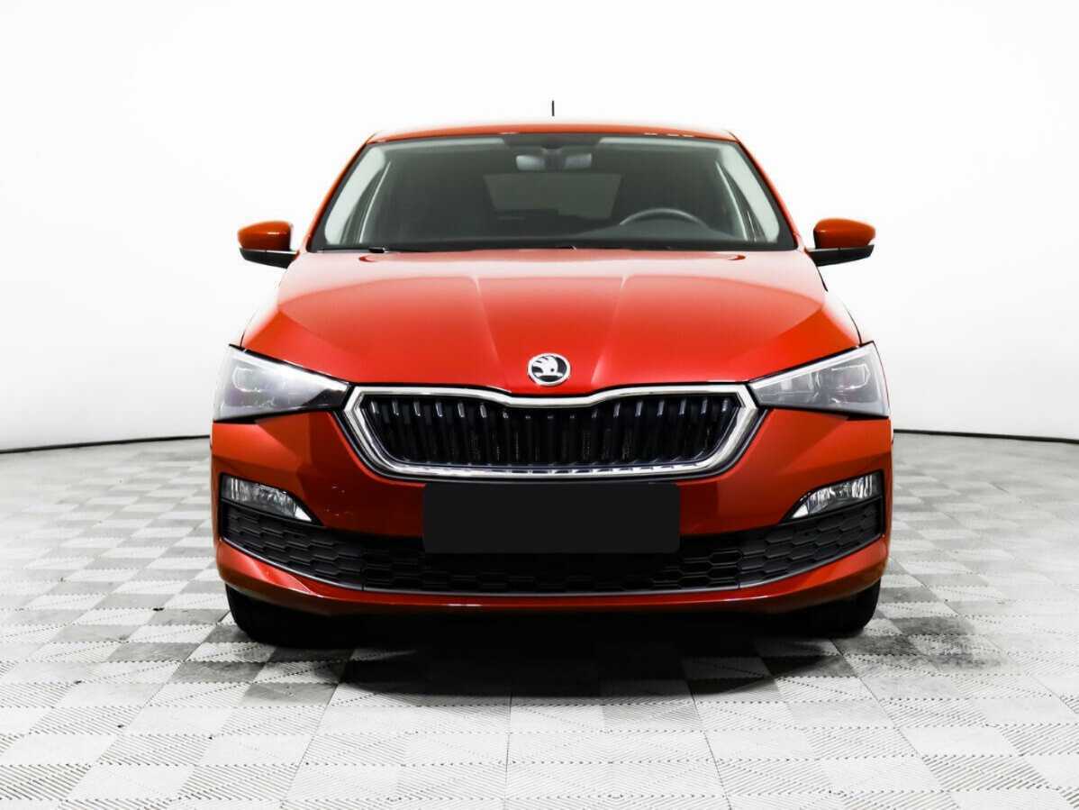 Купить Skoda Rapid с пробегом. Фото: #1
