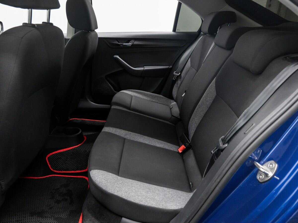 Купить Skoda Rapid с пробегом. Фото: #12