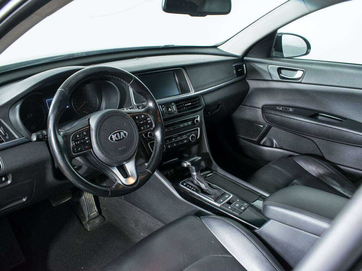 Купить Kia Optima с пробегом. Фото: #10