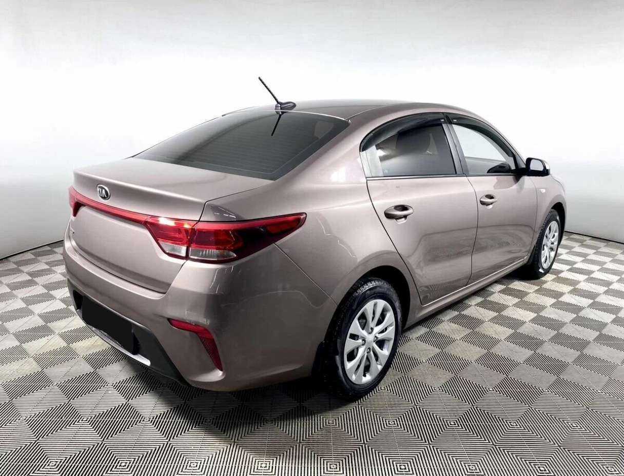 Купить Kia Rio с пробегом. Фото: #4
