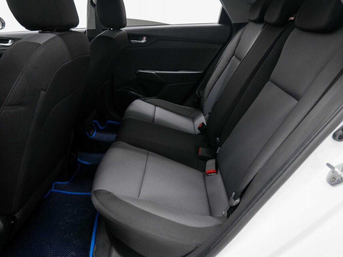 Купить Hyundai Solaris с пробегом. Фото: #17