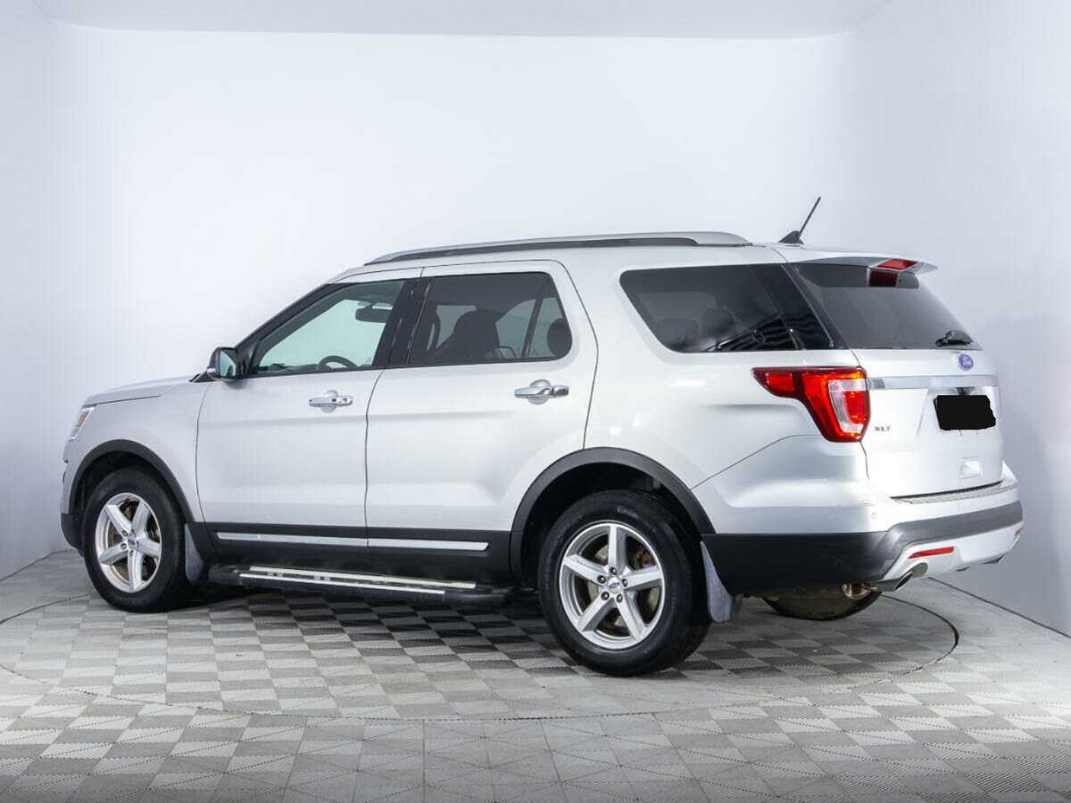 Купить Ford Explorer с пробегом. Фото: #6
