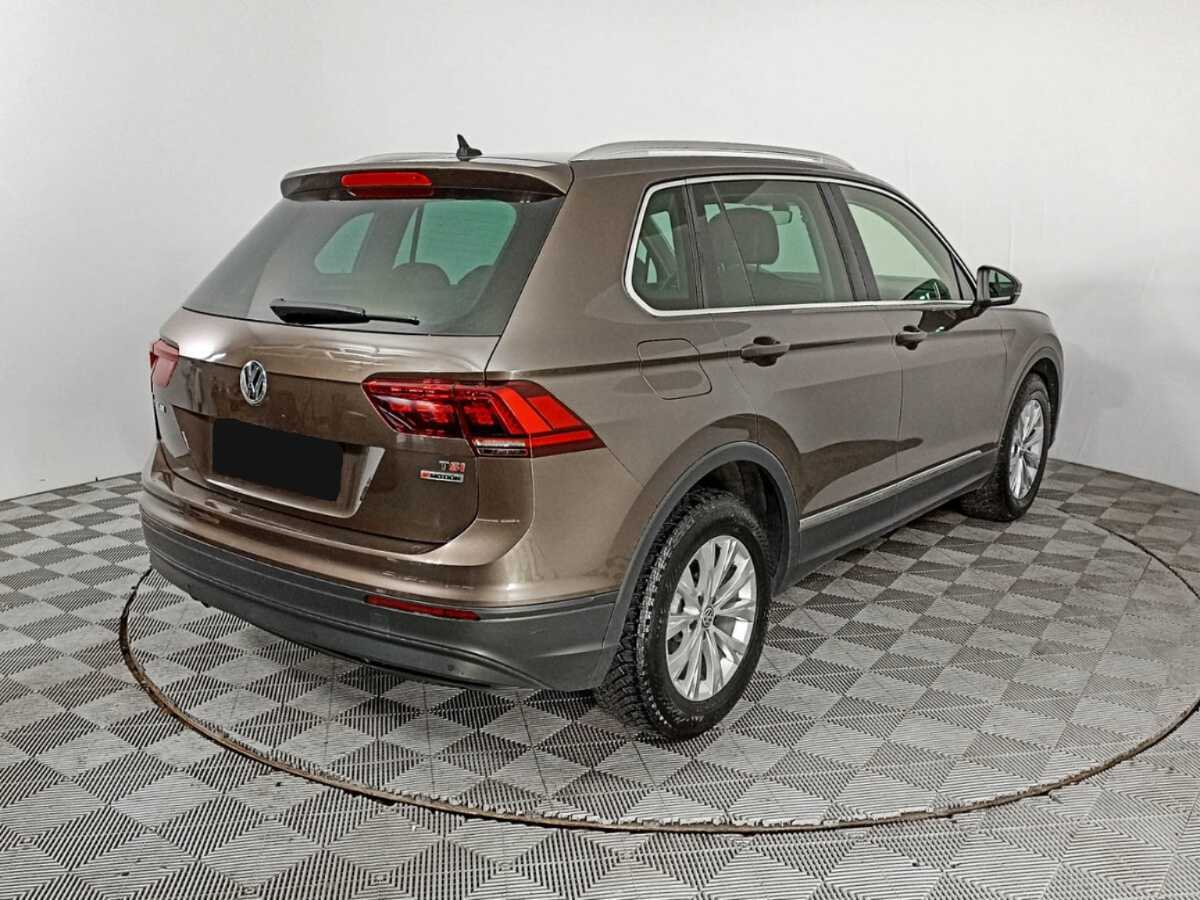 Купить Volkswagen Tiguan с пробегом. Фото: #4
