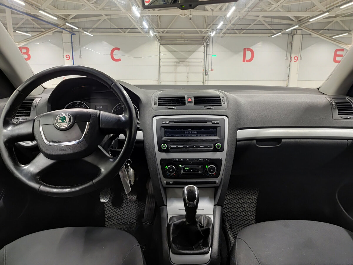Купить Skoda Octavia с пробегом. Фото: #12