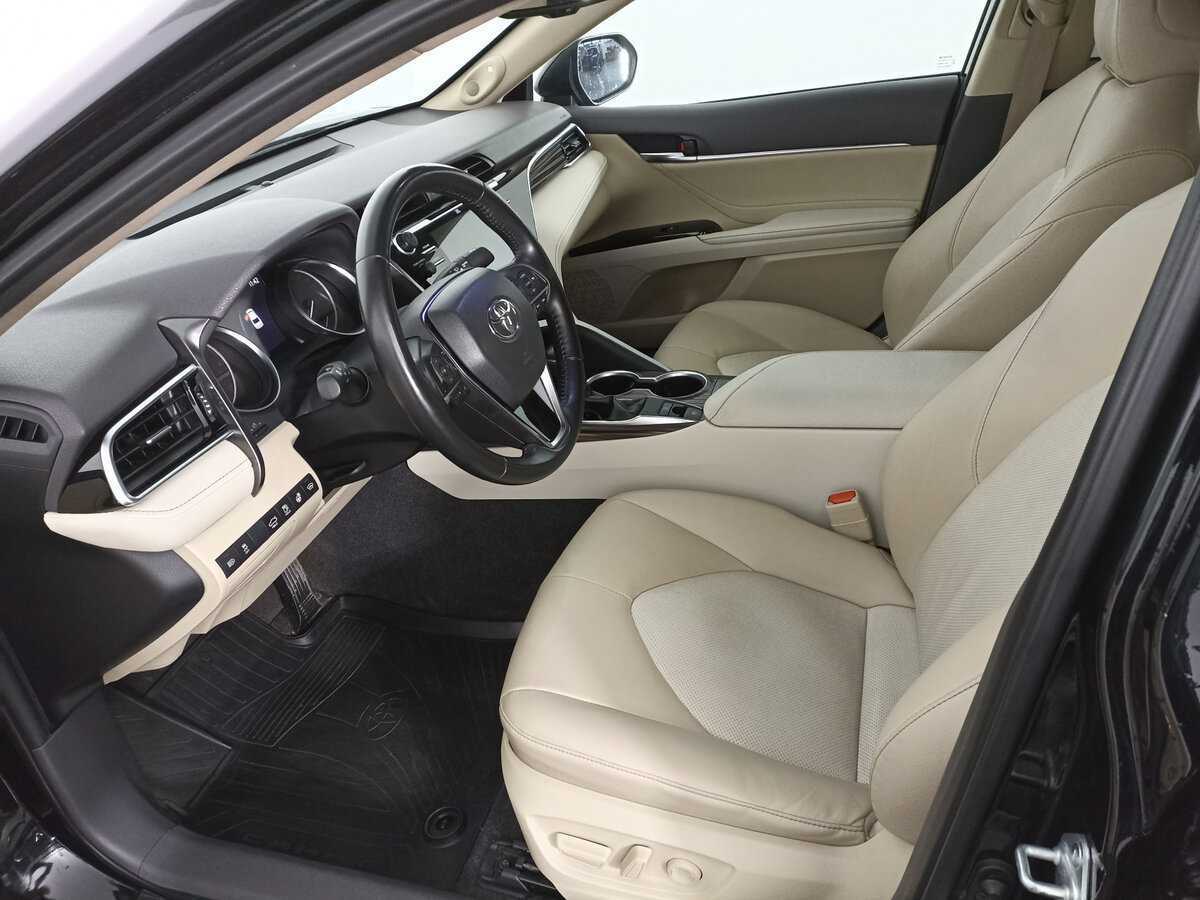 Купить Toyota Camry с пробегом. Фото: #14