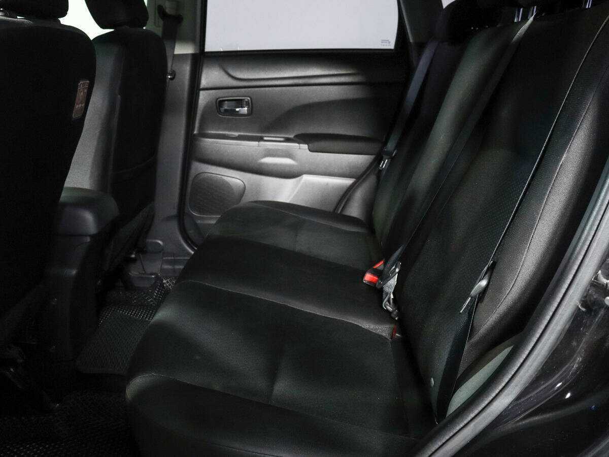 Купить Mitsubishi ASX с пробегом. Фото: #9