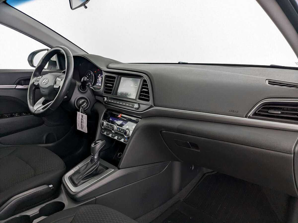 Купить Hyundai Elantra с пробегом. Фото: #8